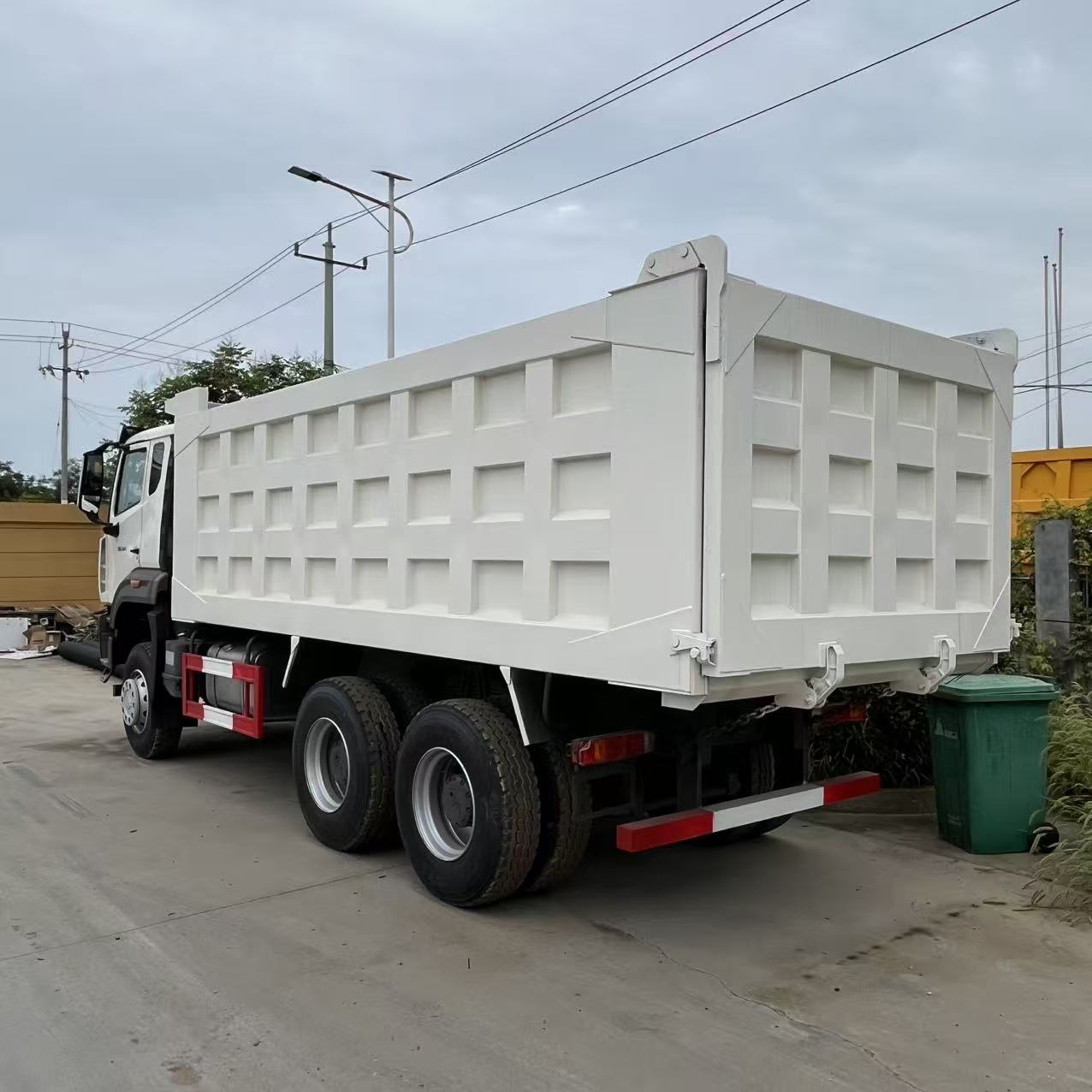 HOWO NX 6x4 Dump Truck