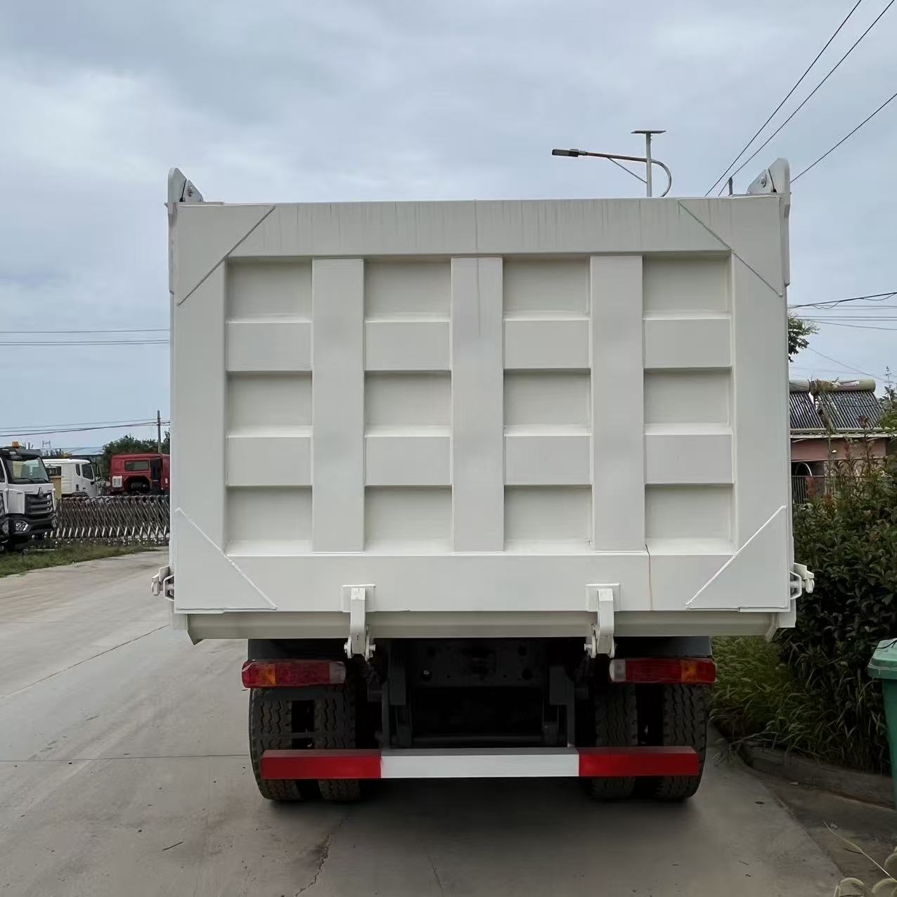 HOWO NX 6x4 Dump Truck 4